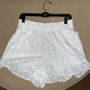 White Hollister Women’s Shorts!